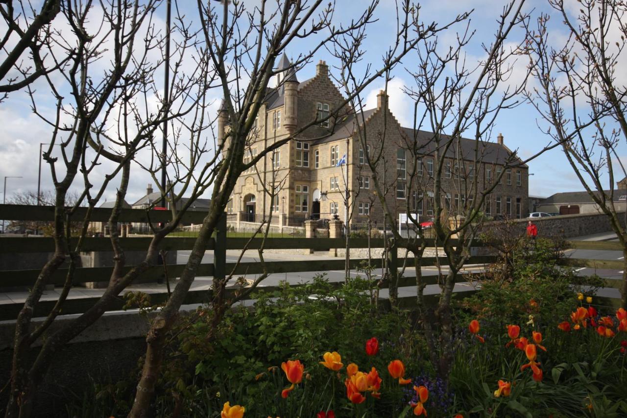 Islesburgh House Hostel Lerwick Extérieur photo